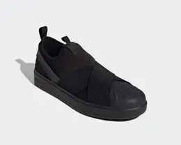 アディダス　ストリートトーク スリッポン　Core Black / Carbon / Core Black