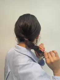 30代髪型・ロングのヘアアレンジプロセス 2