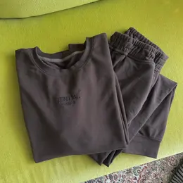 【フォトギャラリー】大人に似合うスウェット＆スウェットコーデ_1_4