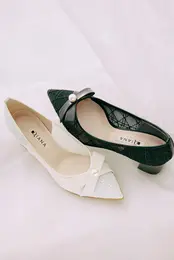 ダイアナ　パールのヒールサンダル　リボン