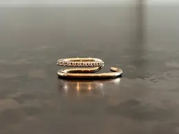 eteのビジュー ライナーカフ