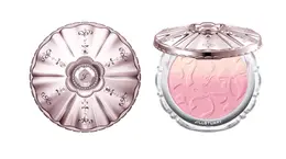 2025　クリスマスコフレ　ジルスチュアート　パステルペタル ブラッシュ リボンファッションショー　全1色（106） ￥4620（2025年11月14日数量限定発売） ＊2025年11月7日より予約開始