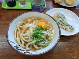 サンライズ瀬戸の到着後に高松駅で味わう「うどん」