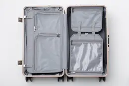 『APOLLON』内装仕切り