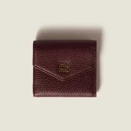 「MIU MIU（ミュウミュウ）」の三つ折り財布