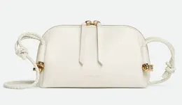 ボッテガ・ヴェネタ　コンサートポーチ