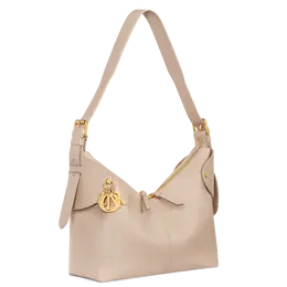 「ディオール ヴォヤージュ」バッグ ミディアム￥730000　ベージュ系