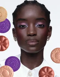 シャネル　レ キャトル オンブル ブトン