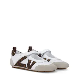 新作ウィメンズシューズ｢LV スニーカリーナ メリージェーン｣ホワイト　サイド