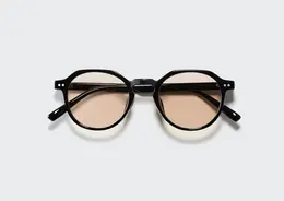 ユニクロ新作の「サングラスクラウンパント」のブツ画像