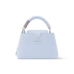 カプシーヌ MINI ￥1034000（W21×H13.6×D8）