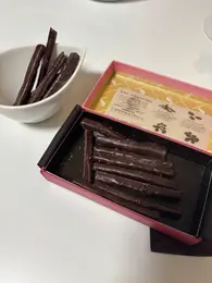 手土産スイーツ、オランジェット、テオブロマ、メゾンドゥイッテー、大人の手土産、ビターチョコ、オレンジピール、バレンタインギフト、30代女性、センスのいい差し入れ