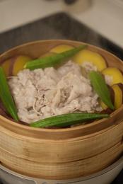 無印良品の竹材せいろを使った料理の画像