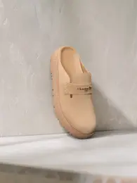 ディオール ボーイ　ローファー