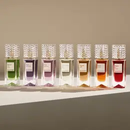 「ヴァレンティノ アナトミー オブ ドリームス」既存の7つの香り