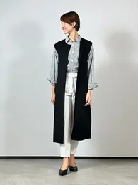 ジレ　プラステ　GU ジーユー　通勤コーデ　ショートヘアコーデ